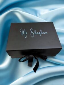 Personalized magnetic gift box