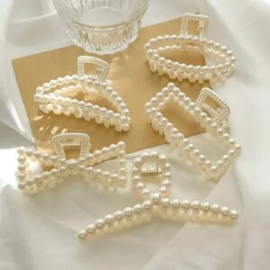 Trisha pearl claw clips