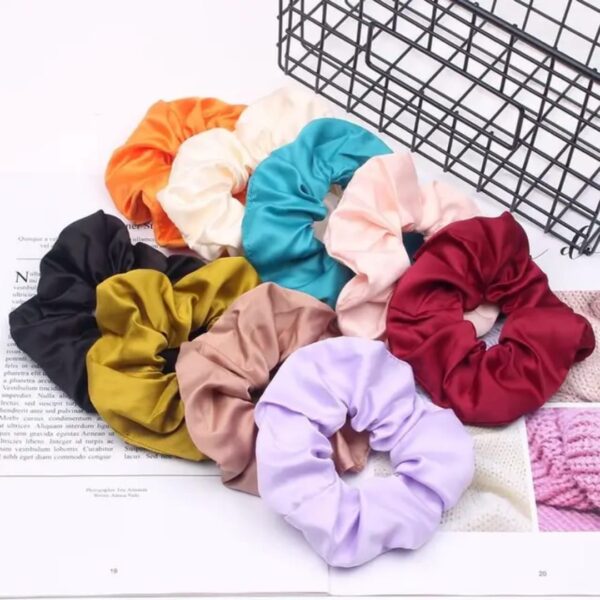 Satin imitation scrunchie - Image 4